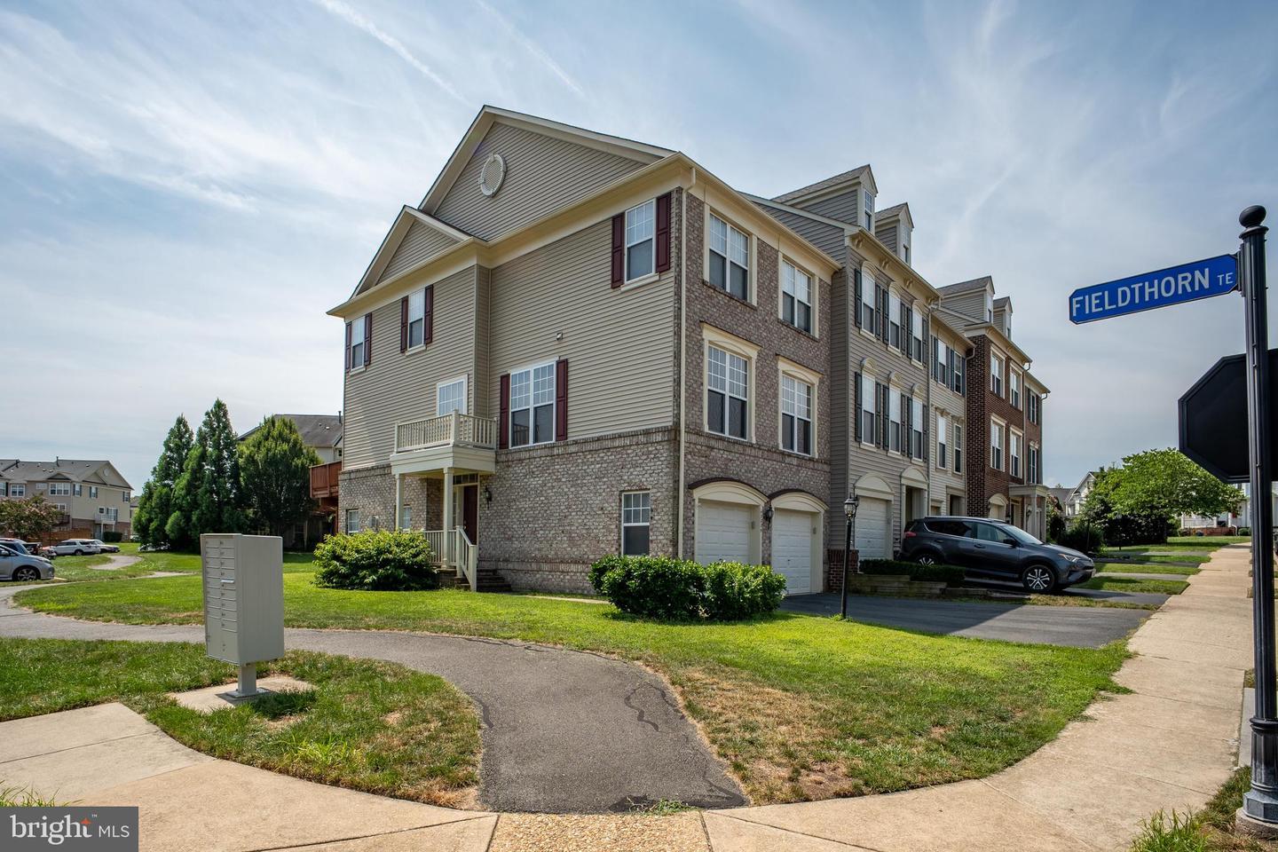 43229 Broxton Ter, Broadlands, VA 20148